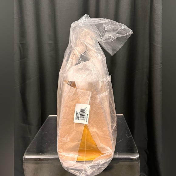 Michael Kors Women's Hamilton Medium Top Zip Leather Satchel (Golden Rod)    NWT - Picture 5 of 16